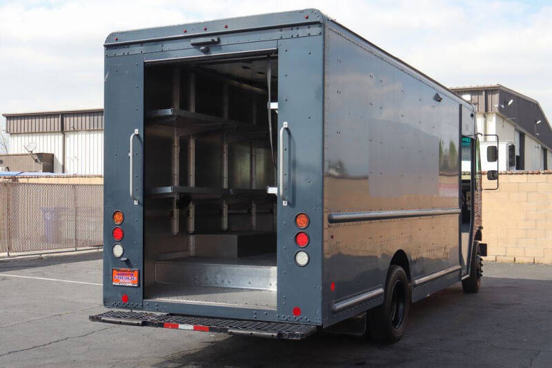 2020 Freightliner MT45 Chassis