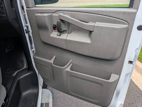 2024 Chevrolet Express 2500