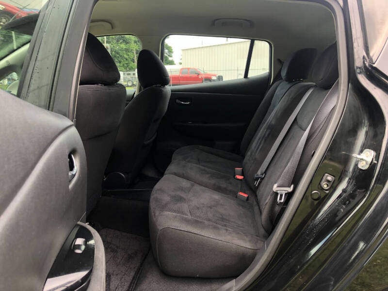 2016 Nissan LEAF SV