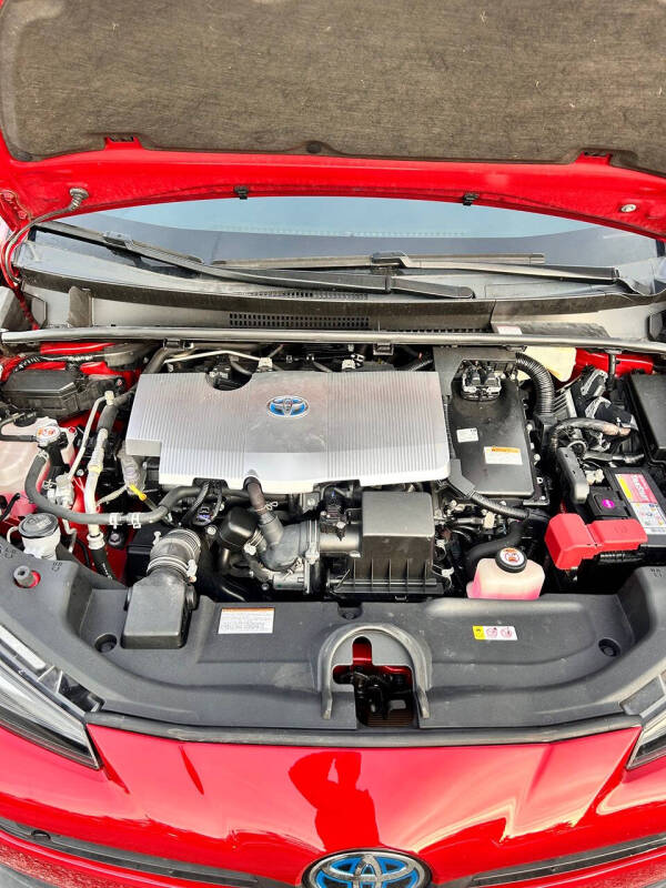 2020 Toyota Prius LE