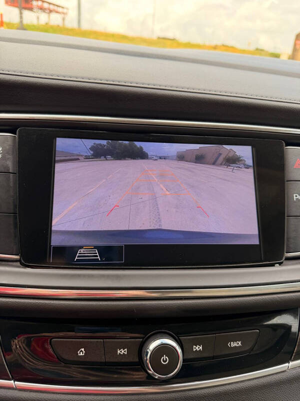 2020 Buick Enclave Essence