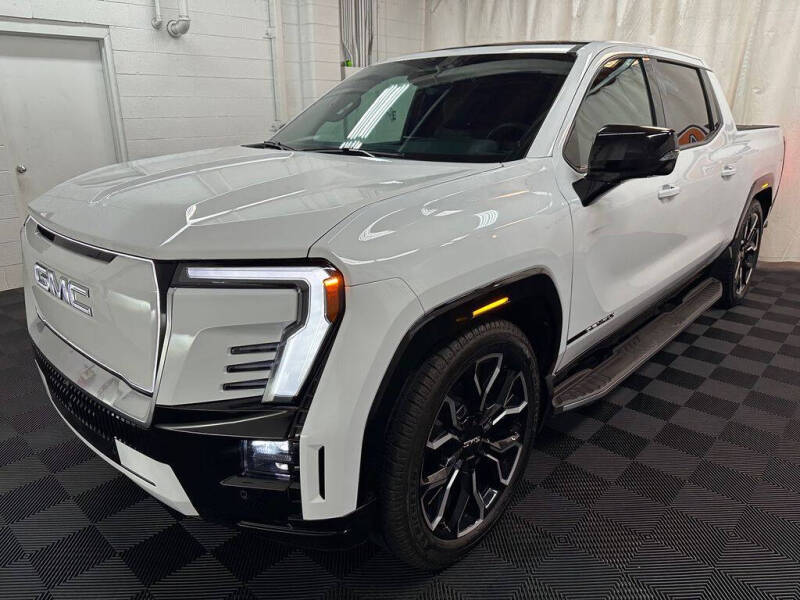 2025 GMC Sierra EV Denali