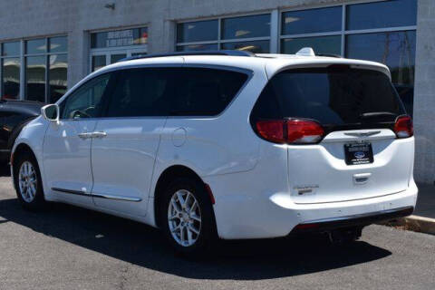 2020 Chrysler Pacifica Touring L