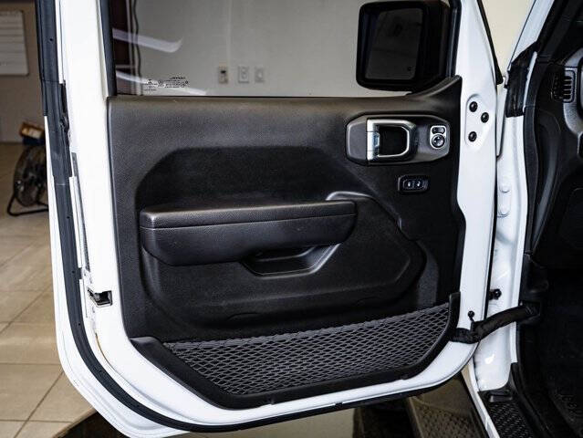 2022 Jeep Wrangler Willys