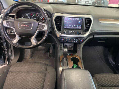 2018 GMC Acadia SLE-2