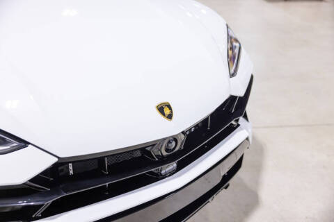 2025 Lamborghini Urus SE