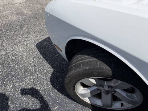 2013 Dodge Challenger SXT Plus