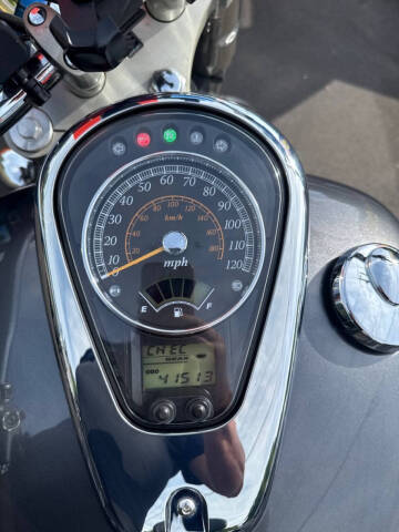 2009 Suzuki Boulevard