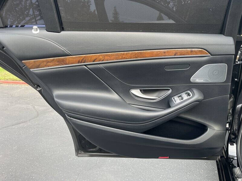 2014 Mercedes-Benz S-Class S 550