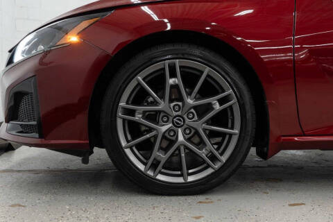 2023 Nissan Altima 2.0 SR