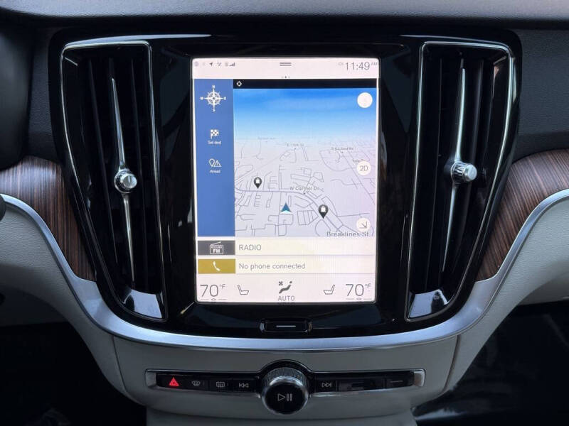 2022 Volvo S60 B5 Momentum