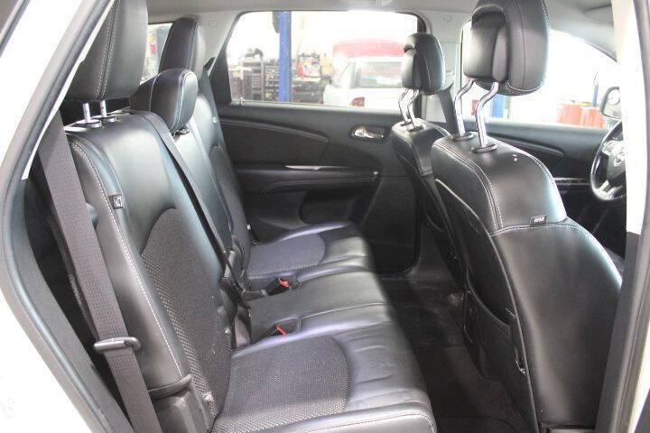 2019 Dodge Journey Crossroad