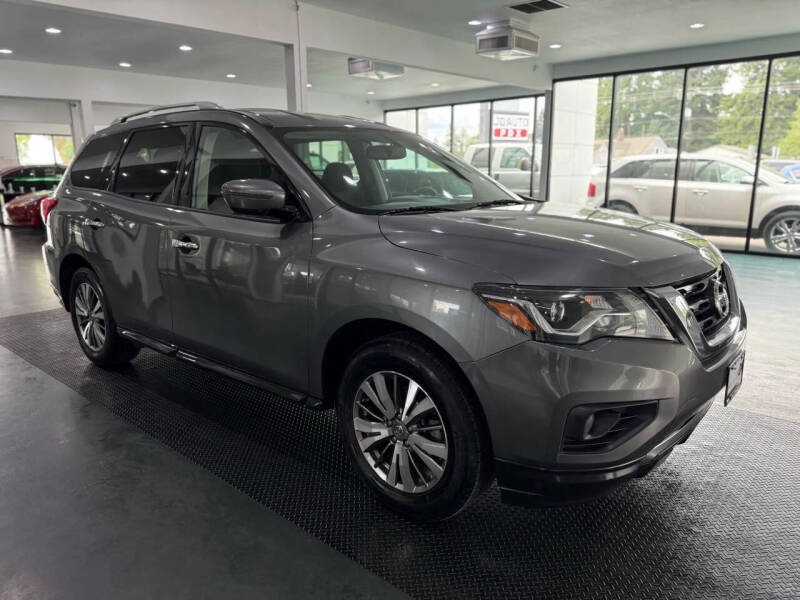 2020 Nissan Pathfinder S