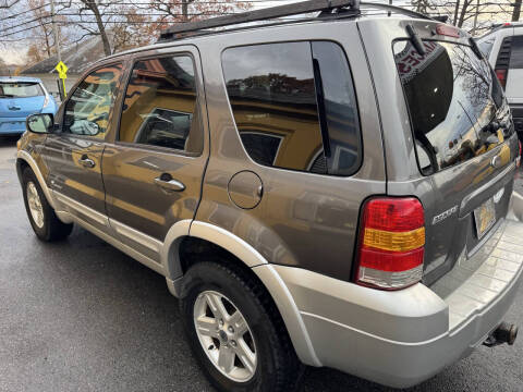 2005 Ford Escape HEV