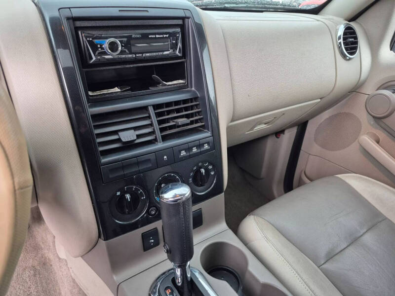 2006 Ford Explorer XLT