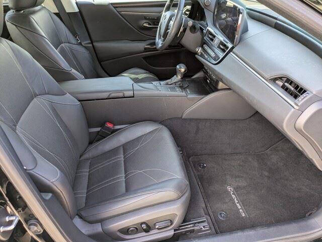 2022 Lexus ES 350 Ultra Luxury