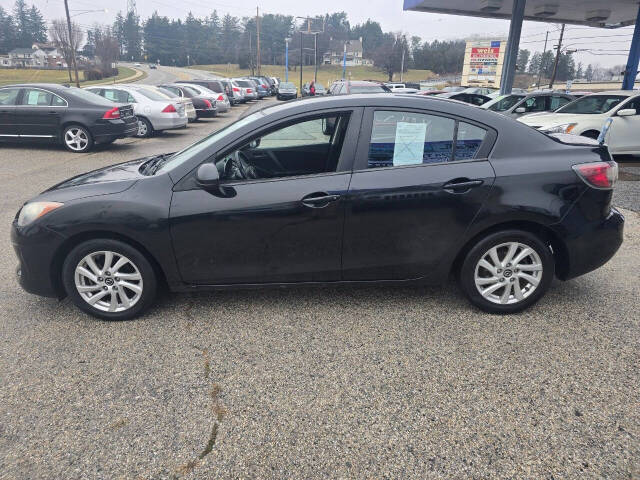 2013 Mazda Mazda3 for sale at QUEENSGATE AUTO SALES in York, PA