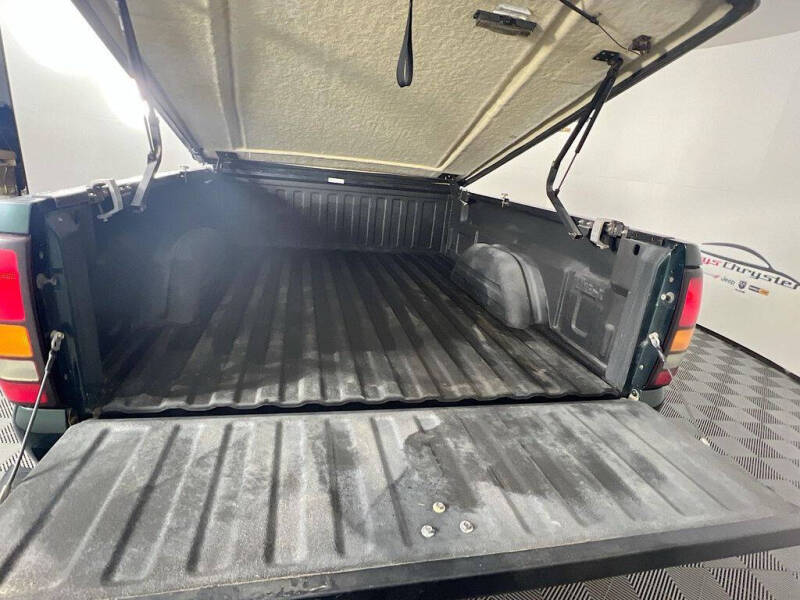 2004 GMC Sierra 2500HD