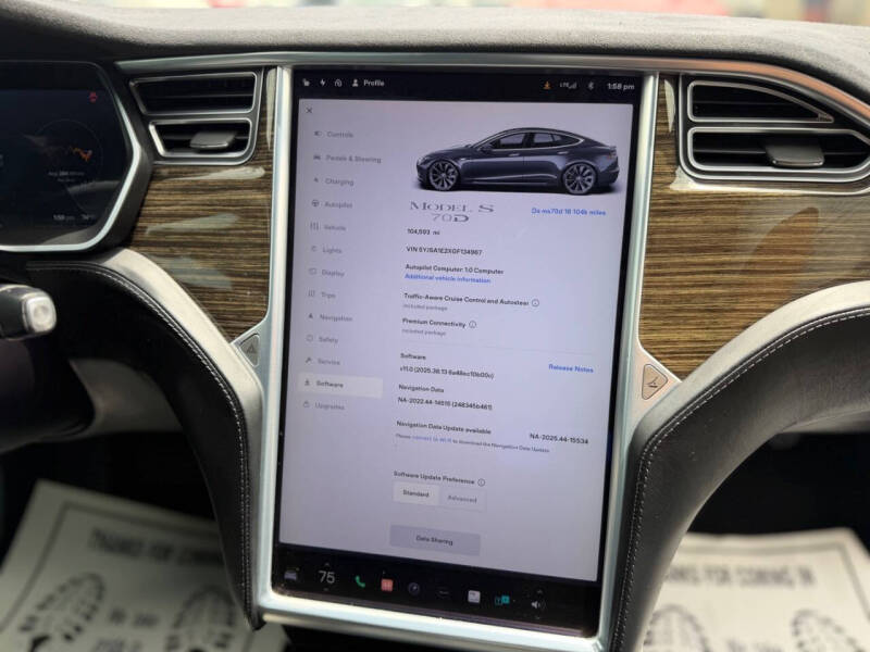 2016 Tesla Model S 70D