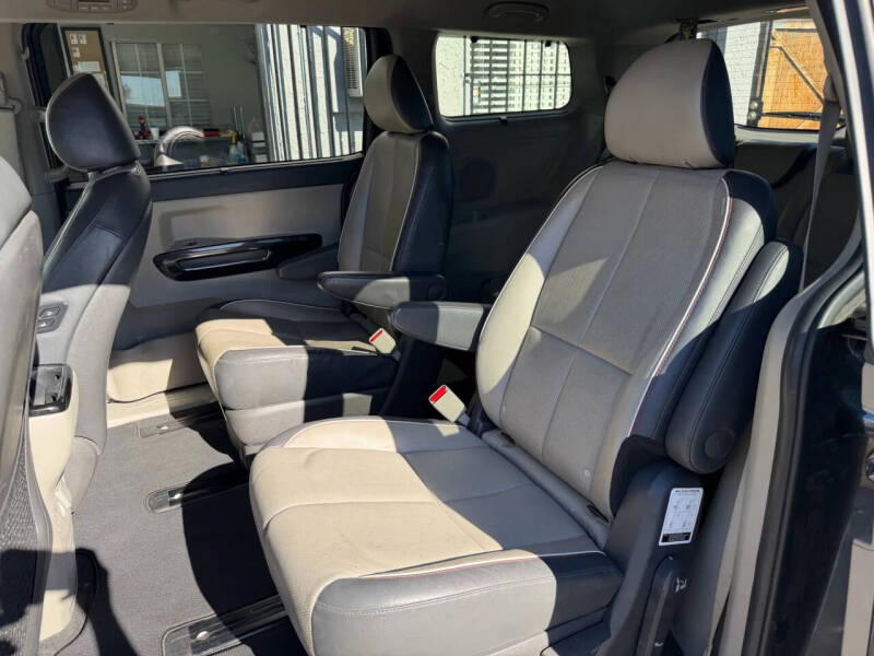 2018 Kia Sedona