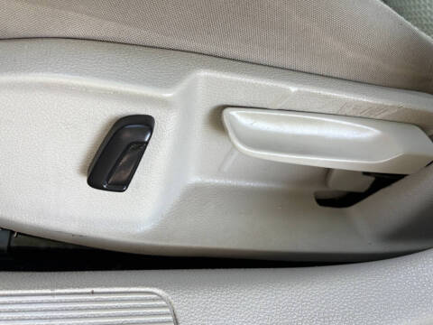 2016 Volkswagen Golf TSI S