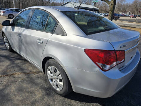 2013 Chevrolet Cruze LS Auto