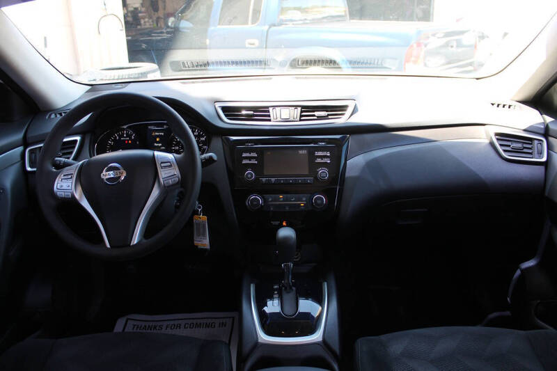 2016 Nissan Rogue S