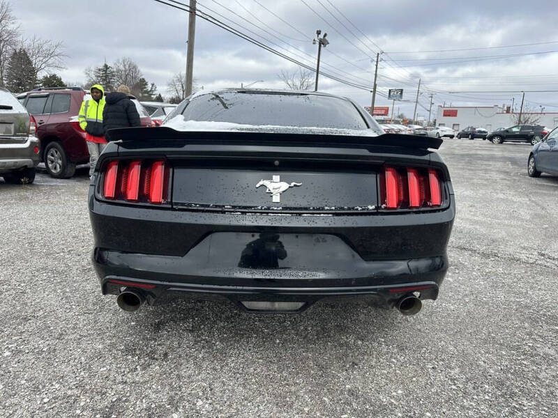 2016 Ford Mustang V6