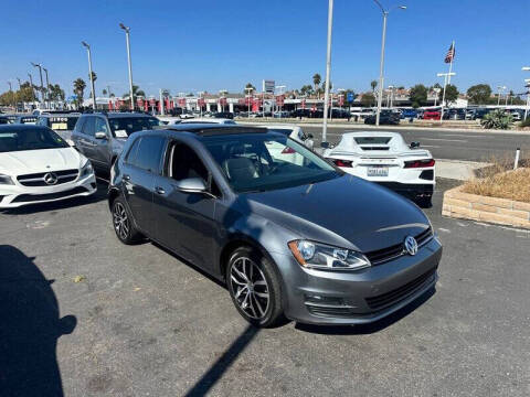 2017 Volkswagen Golf TSI SE