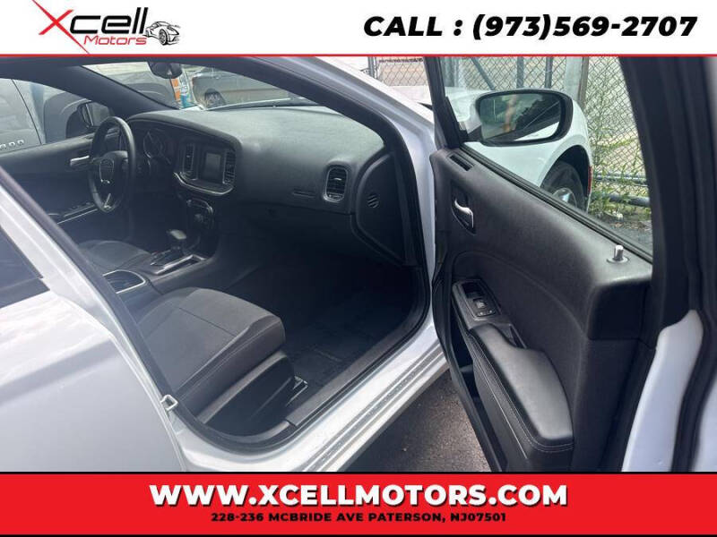 2015 Dodge Charger SE