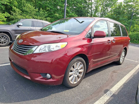 2014 Toyota Sienna Limited 7-Passenger