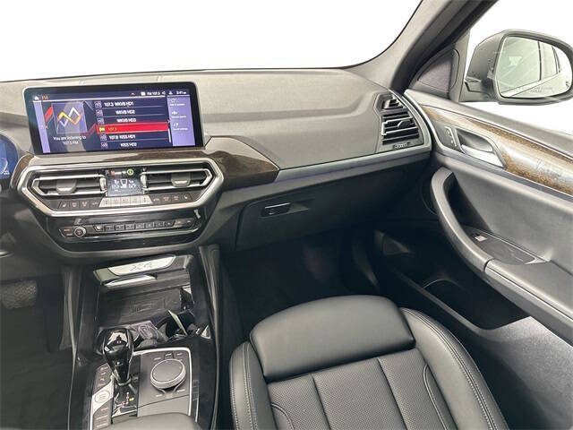 2024 BMW X4 xDrive30i