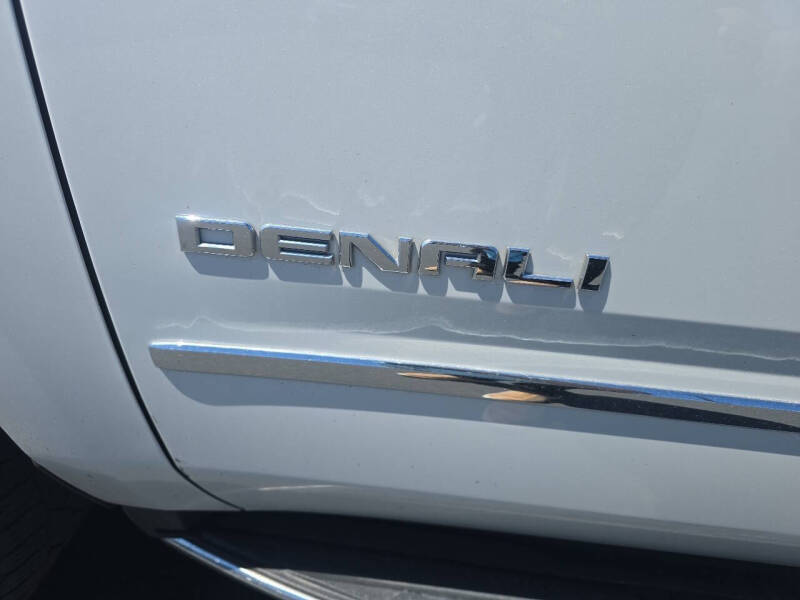 2017 GMC Yukon Denali