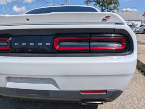 2019 Dodge Challenger SXT