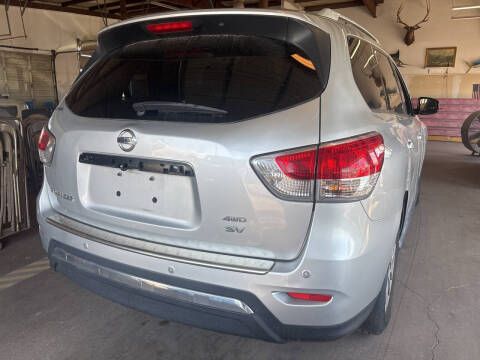 2014 Nissan Pathfinder SV