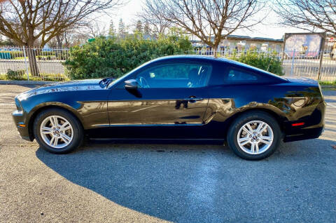 2014 Ford Mustang V6