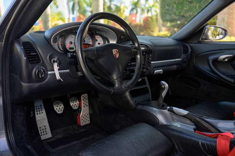 2004 Porsche 911 GT3