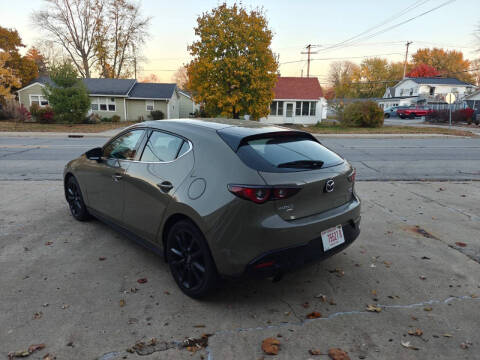 2024 Mazda Mazda3 Hatchback 2.5 Carbon Turbo