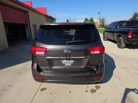2017 Kia Sedona LX