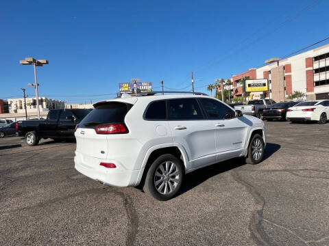 2017 Jeep Cherokee Overland
