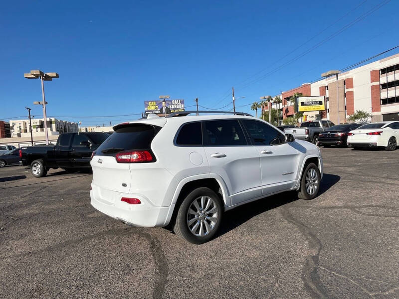2017 Jeep Cherokee Overland