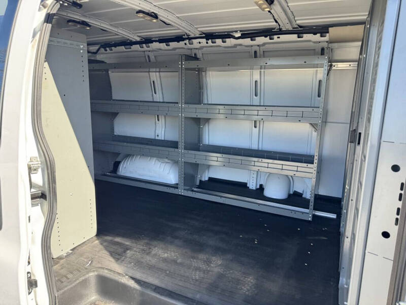 2021 Chevrolet Express 2500