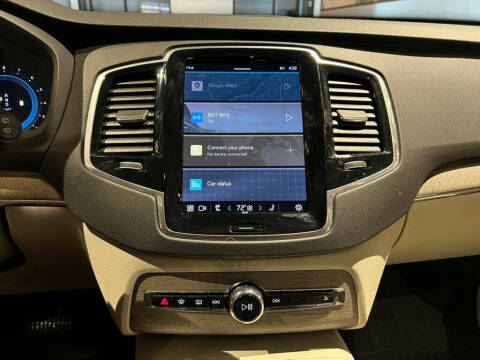 2023 Volvo XC90 B6 Plus Bright Theme 7P