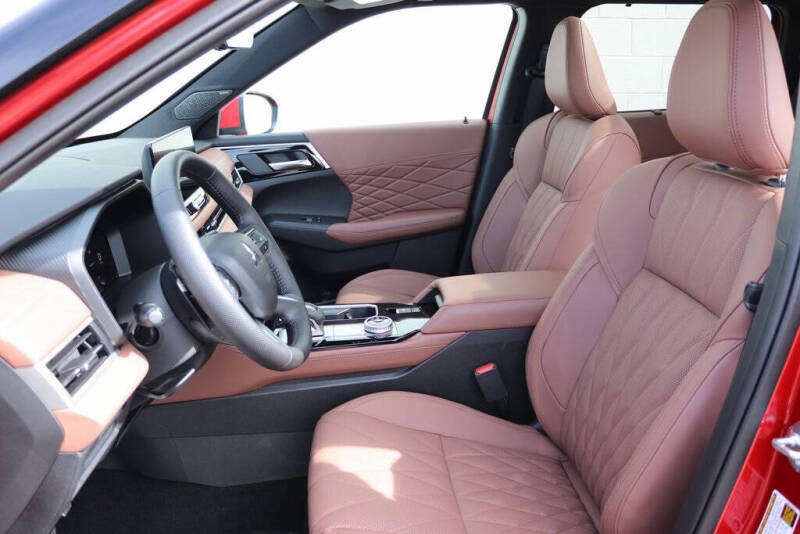 2025 Mitsubishi Outlander SEL