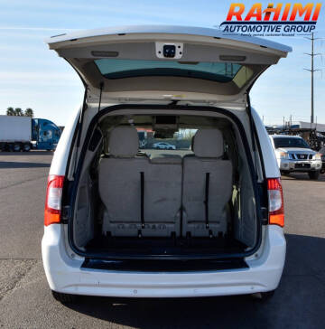 2012 Chrysler Town and Country Touring