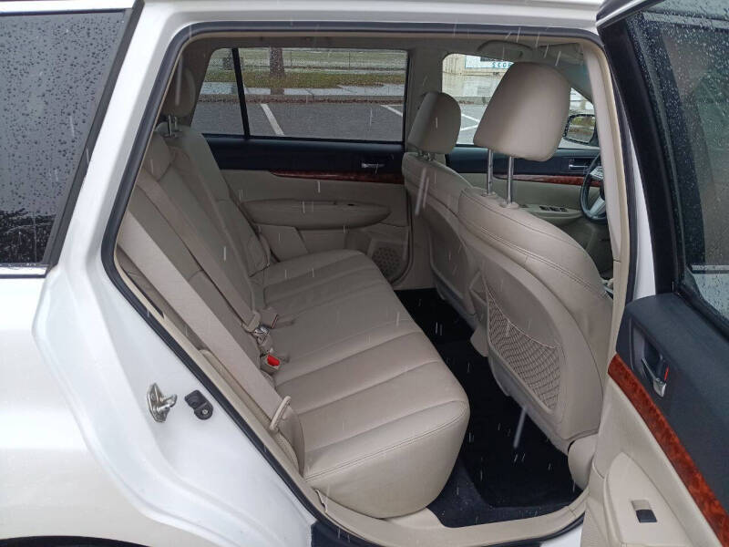 2011 Subaru Outback 3.6R Limited