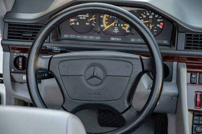 1995 Mercedes-Benz E-Class E 320