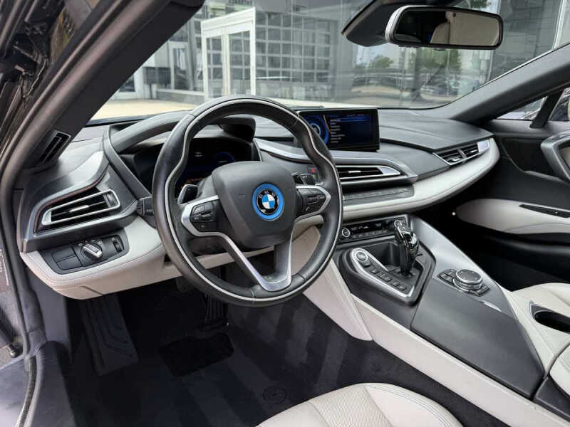 2015 BMW i8