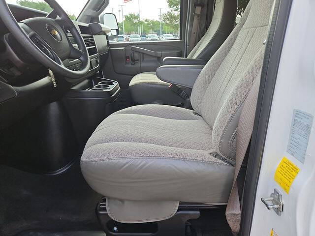 2023 Chevrolet Express LT 3500