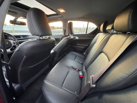 2013 Lexus CT 200h